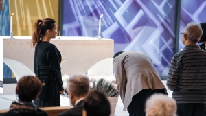 方大今日（5日）下午在校园举行特别弥撒，祈求逝者安息，愿伤者早日康復，并向所有受灾人士致以诚挚的慰问。