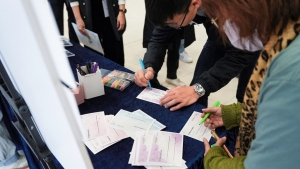 Participants showcased their achievements, works and mid-term results in the form of exhibition panels and booths.