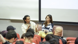 Sharing Guest Mr CHEUNG Lap Fung and Ms Santis CHAN, director and actress of the short film.