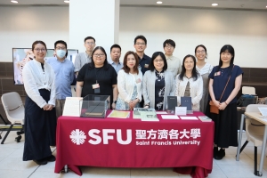 方大全力协助香港档案学会举办「香港国际档案週2025」，共同为 「档案无界」这个主题目标而努力，保存香港集体回忆。