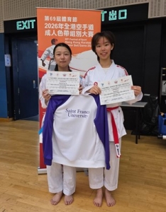 綠带組4-6級女子組手55公斤以下 (冠軍及季軍)